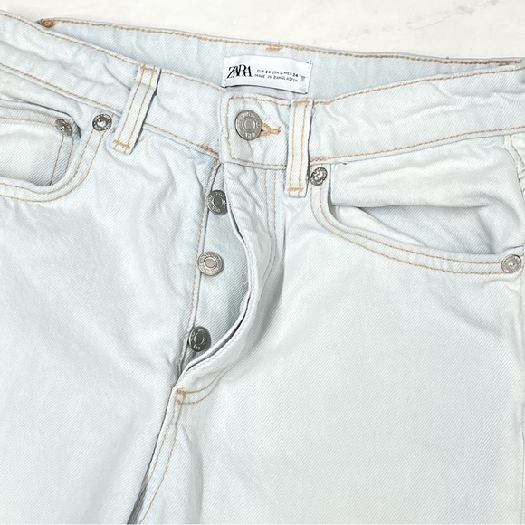 Zara Women’s Lightwash Straight Leg Button Fly Jeans Size 2 Minimalist Neutral - Picture 6 of 8